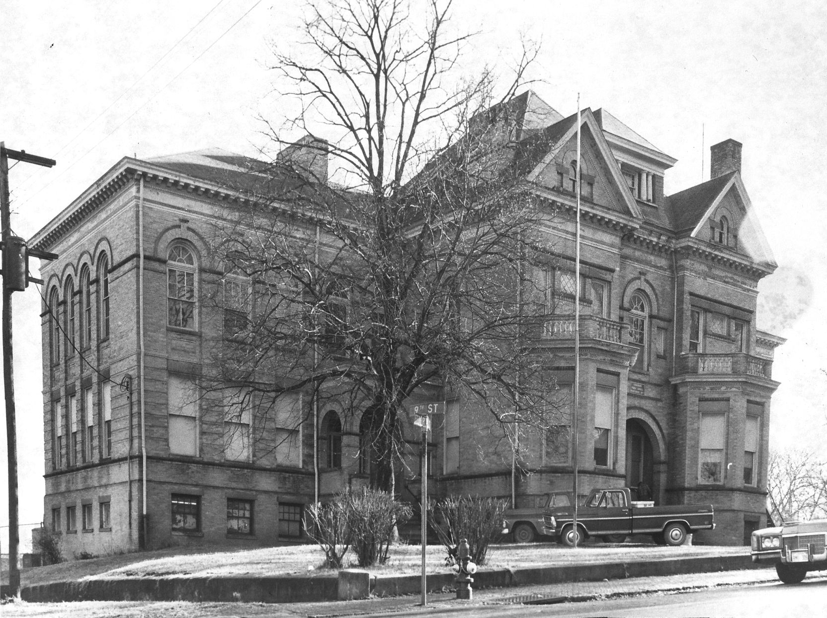 1975-01-09 Federal Hill - Frank Roane School